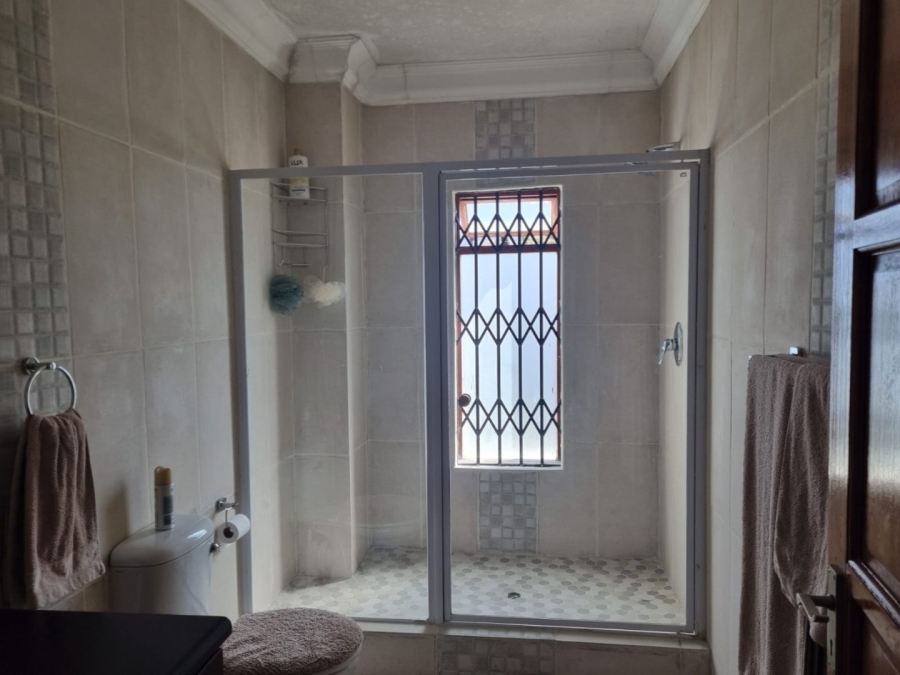 To Let 2 Bedroom Property for Rent in Melodie North West